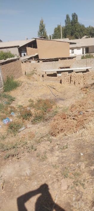 Йер сотилади 1.5 сотих нархи 16000 обший