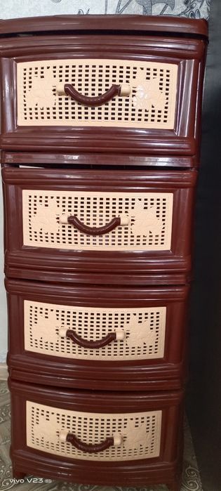 Продается пластиковые комод