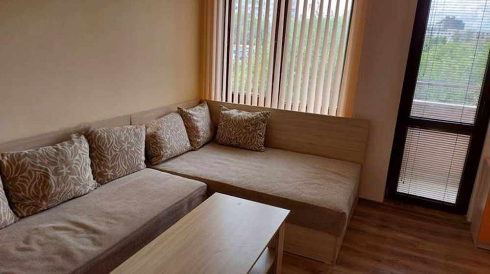 Дава се под наем Едностаен апартамент в Пловдив, Южен - 40 кв.м за 270 € - Снимка #2