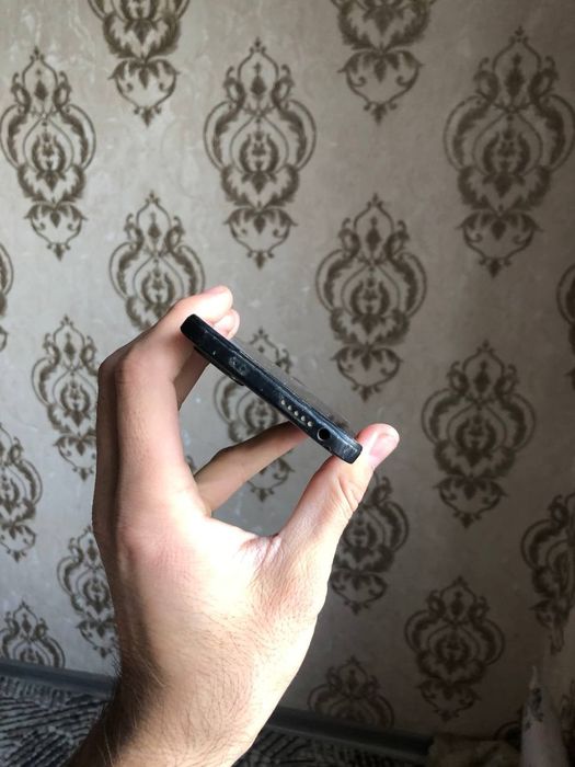 Redmi not 11. 8/128.