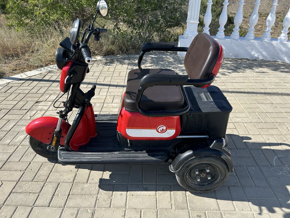 Электро мопед 3-х колесный