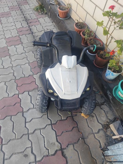 Продам машинку  на запчасти