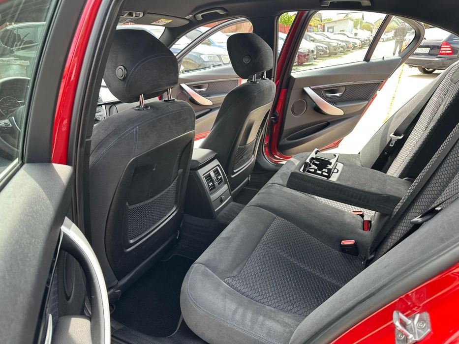 BMW Seria 3 f30 Facelift 320d M Paket 190cp  motor b47 Euro6 Head up moduri Garanție Germania Automat Full Led
