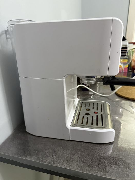 Кофемашина рожковая Delimano