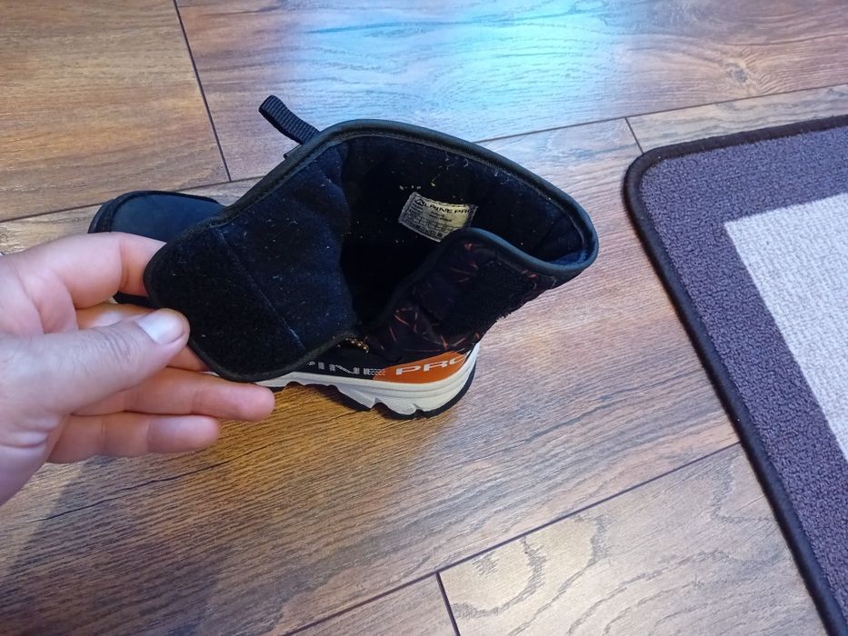 Детски ботуши...