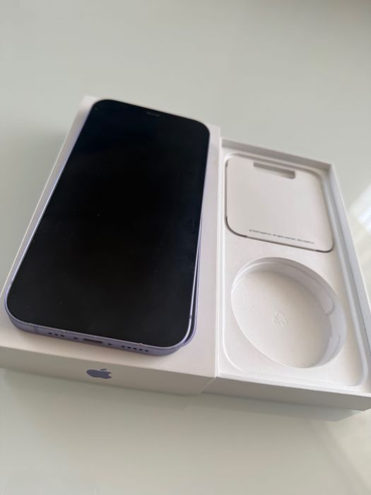 Apple iPhone 11 64GB Purple (Лилав) – Пълен комплект, отлично състояние