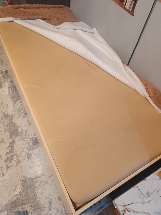 Кровать односпальная