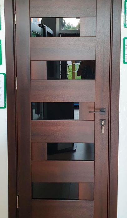 Uși interior mdf, uși metalice, jaluzele tip ZEBRĂ, PERDEA și ACORDEON