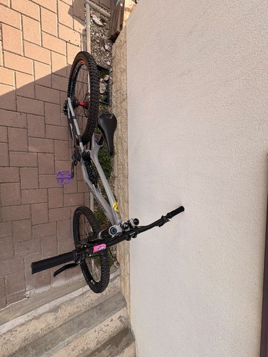 Vând Nukeproof Dissent 297 Custom  (ușor negociabil)