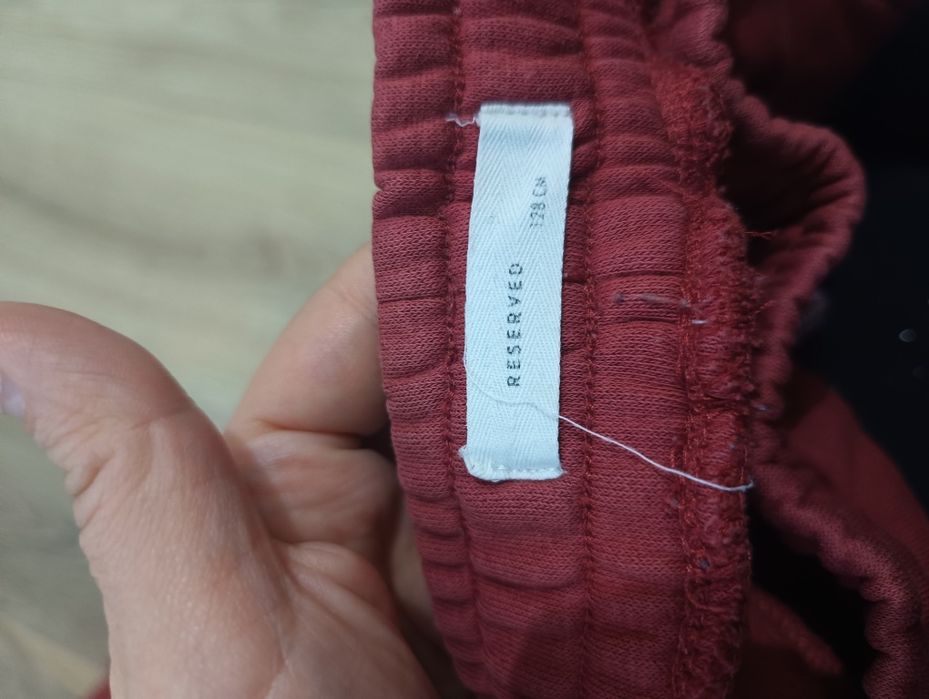 Set pantaloni 128 reserved