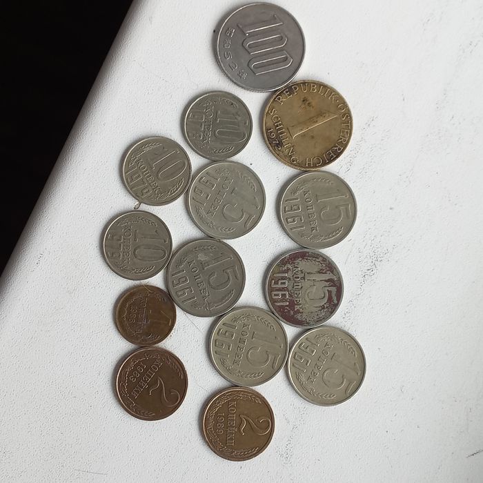 Продам монеты разные.