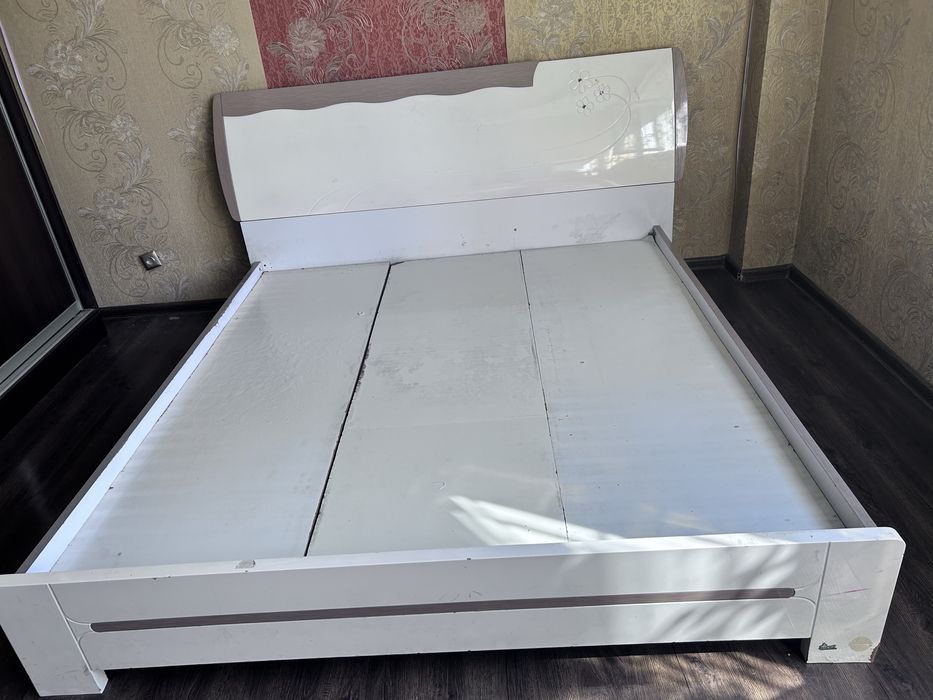 Продам кровать  кровать кровать