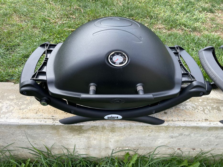 Барбекю на газ Weber Q1000/Q1200