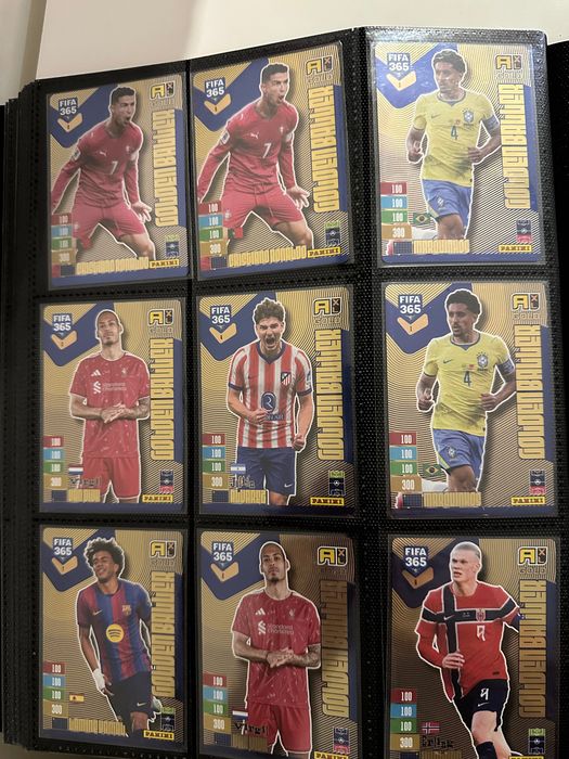Футболни картички Panini 365