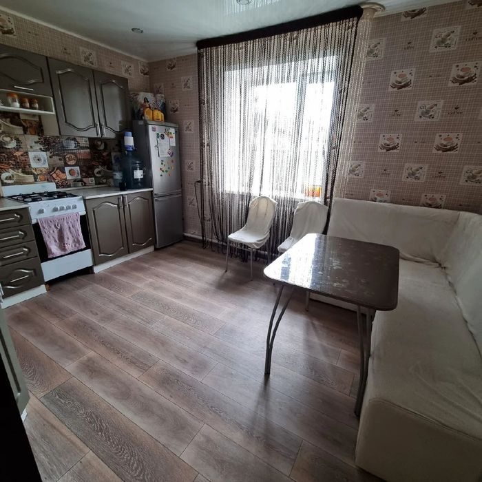 Продам полублагоустроеный 5ти комн. дом