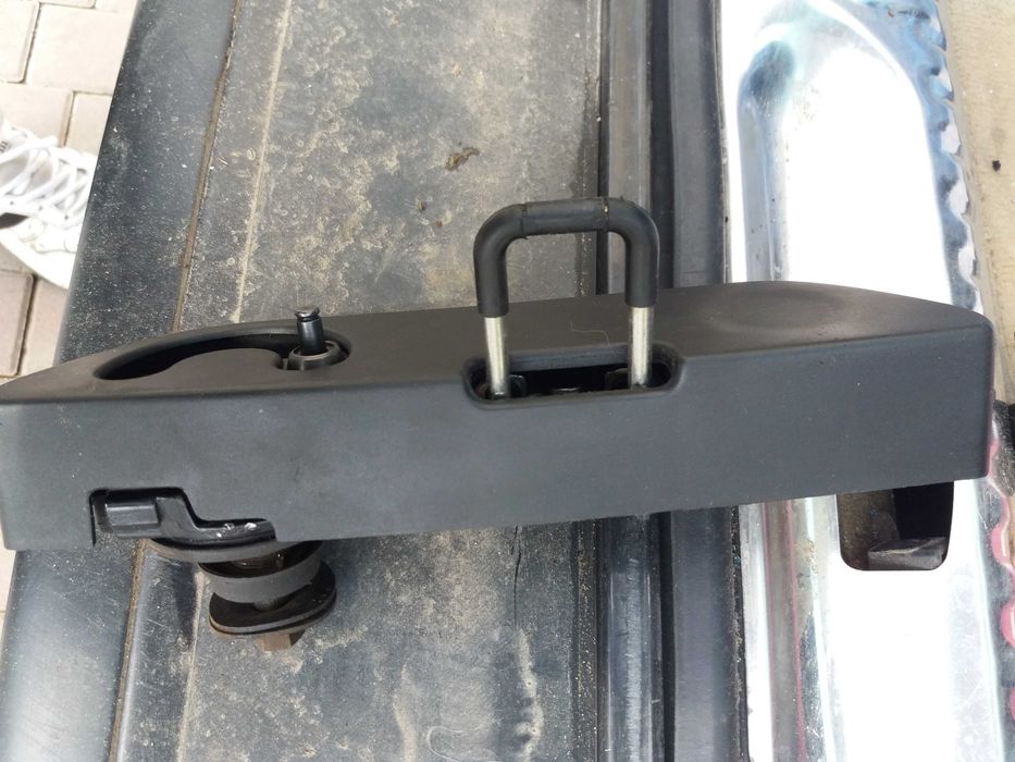 Рамо за чистачка на Пежо 407 комби