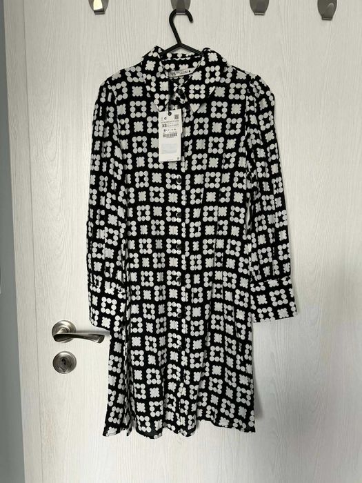 Зара, рокля, нова с етикет