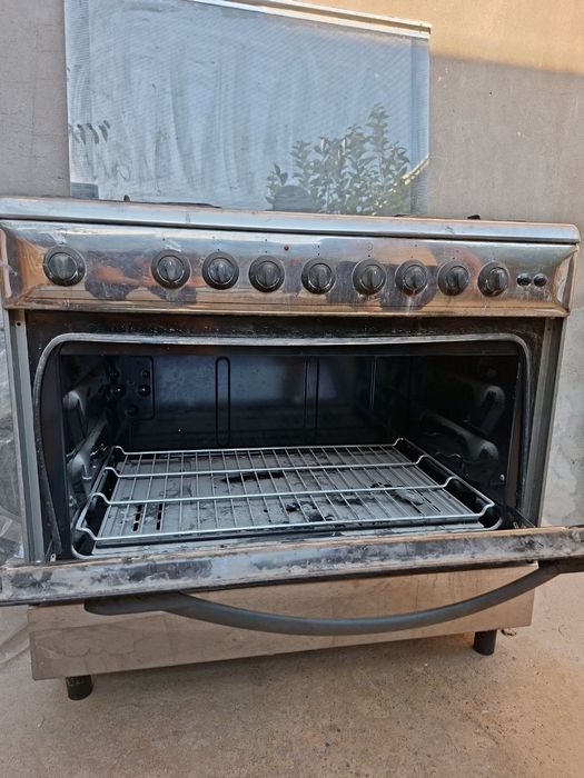 Indesit gazplita sotiladi