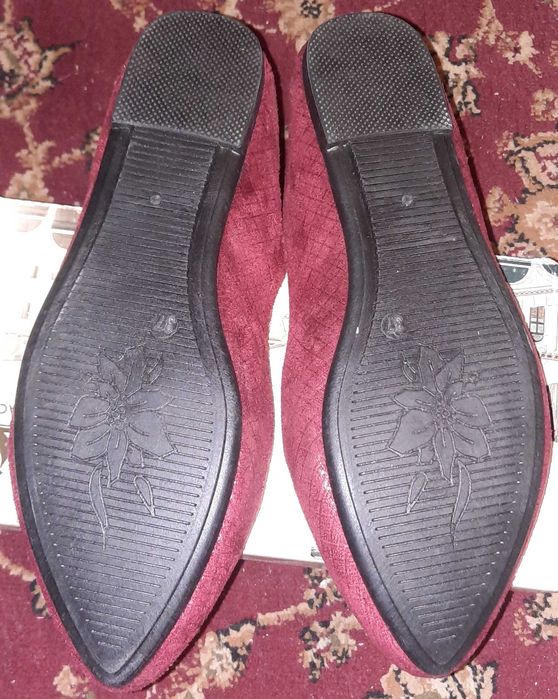 Бордовые балетки