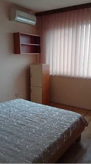 Дава се под наем Тристаен апартамент в Пловдив, Център - 90 кв.м за 346.8 € - Снимка #4