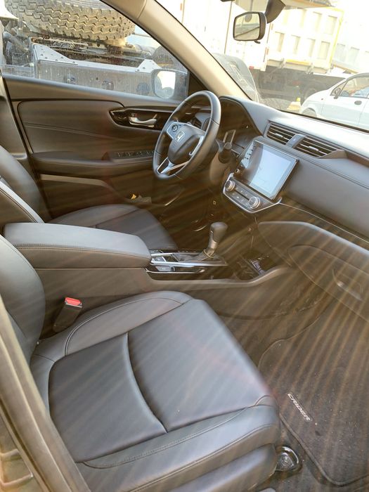 Honda Crider  srochni sotiladi