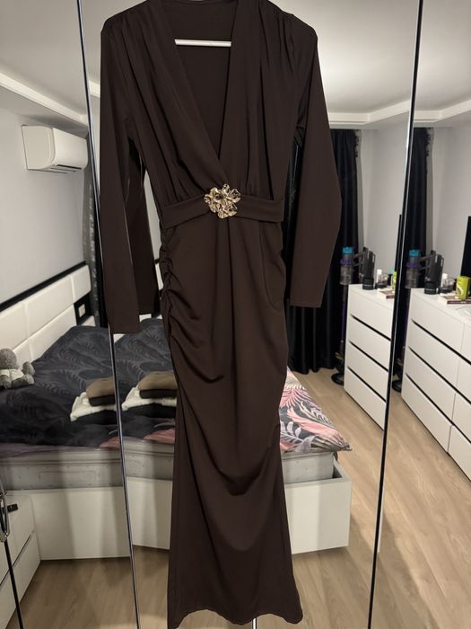 Дълга официална рокля