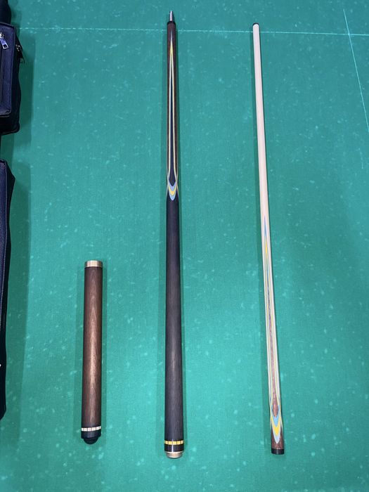 Бильярдный кий  мастера А. Вараксина….