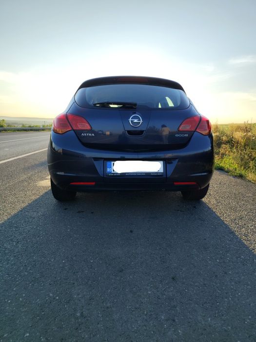 Opel Astra J 1.4 benzina (100 Hp) ecoFLEX 2010, Hatchback