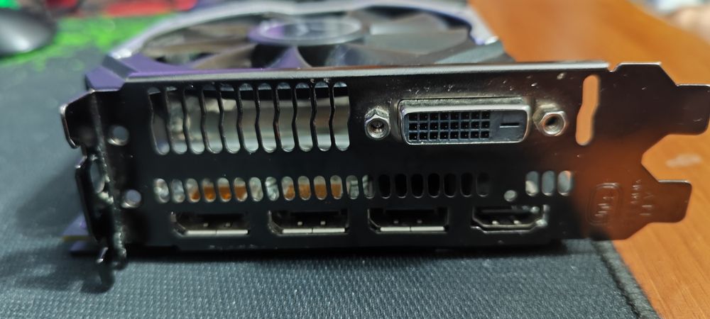 Продам видеокарту Radeon RX580, 8 Gb