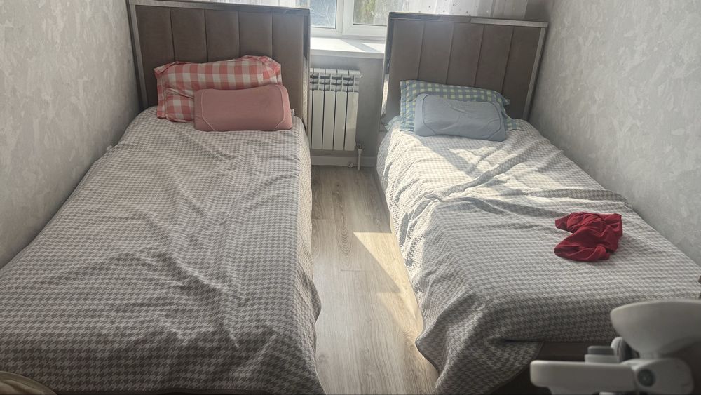 Продам кровати для детей и подростка, для взрослого