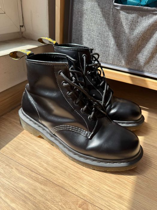 Dr. Martens 101 Smooth Leather Black Stitch 42