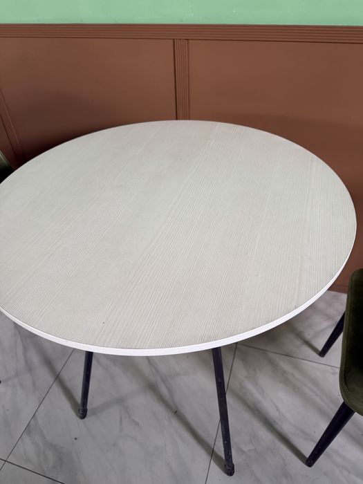 Столь стуля новый