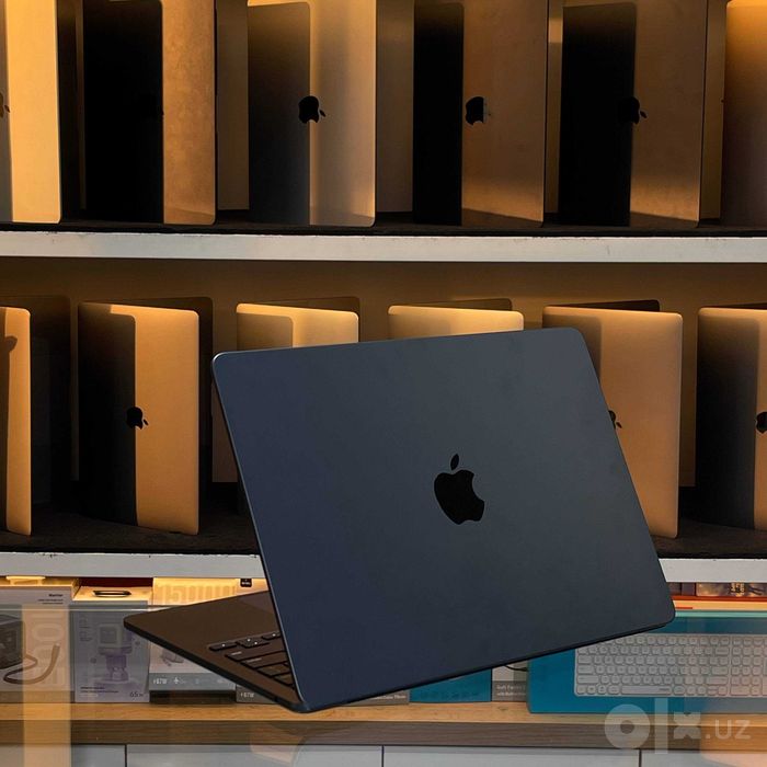 Macbook air 13 m4  16/256GB Fullbox Nasiya Savdo