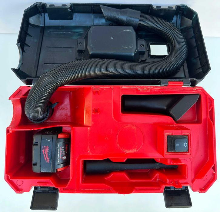 Milwaukee M18 VC-2 - Акумулаторна прахосмукачка 18V