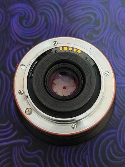 Obiectiv Sony SAL20F28