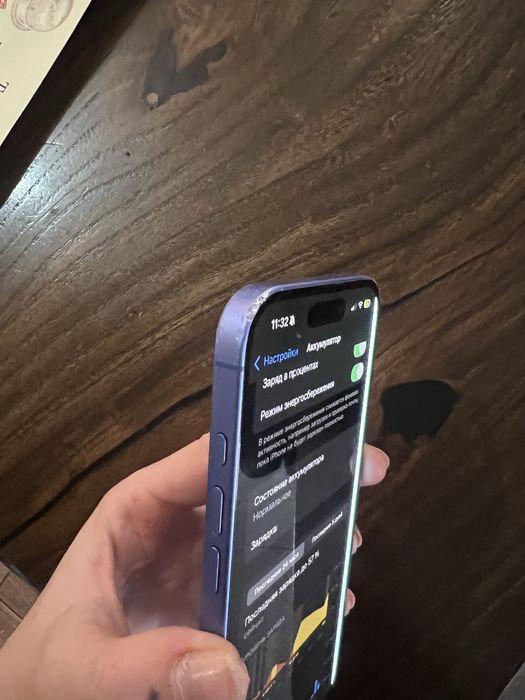 продам срочно iphon 16 фиолетовый  256gb