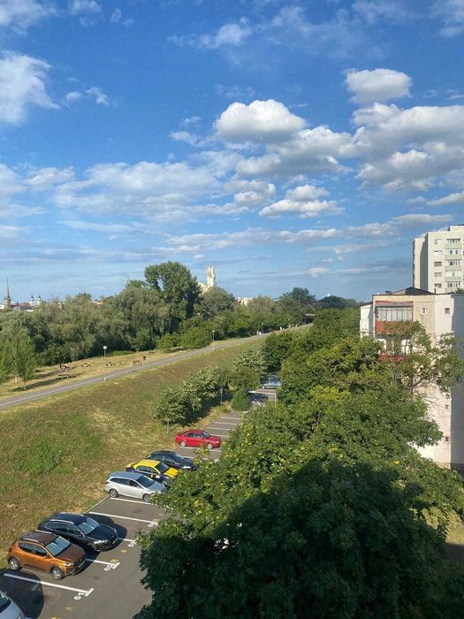 Apartament 3 camere decomandate de vânzare – Micro 16, Satu Mare – 86.000 € negociabil, 0756480575