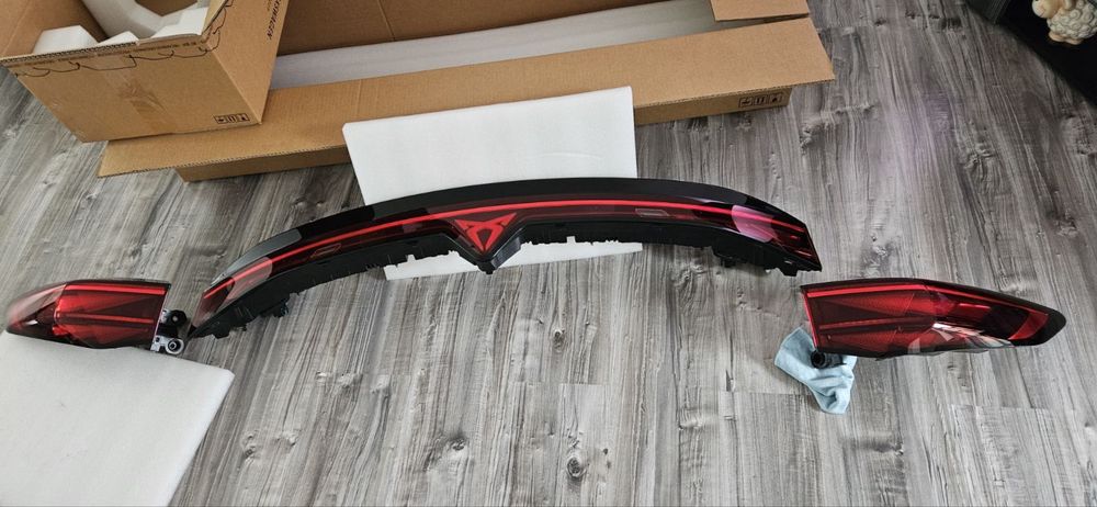 Комплект стопове за Cupra Tavascan 4D оригинални