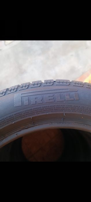 2 anvelope   205/65 R16C  iarnă Pirelli Carrier Winter noi