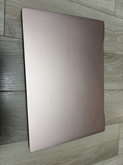 Asus VivoBook S14 - Rose Gold -OLED 120hz