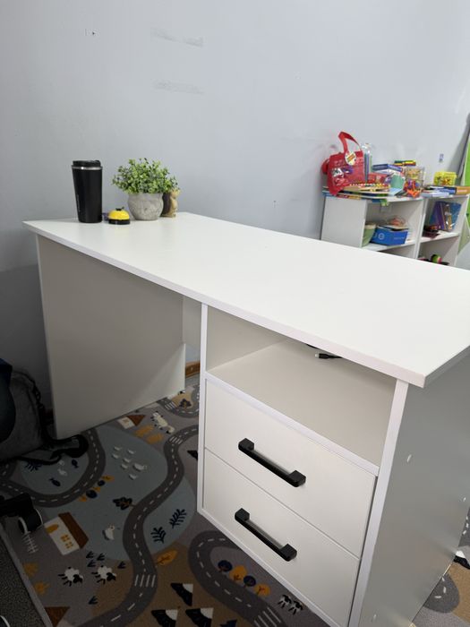 Продам офисную мебель