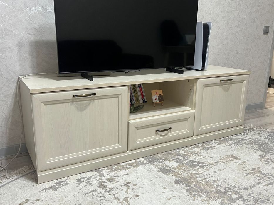 Тумба под телевизор