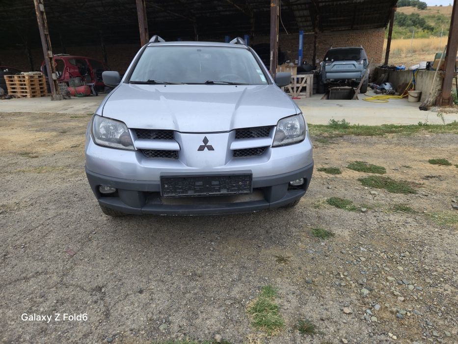 Мицубиши аутлендър 2004г. 2.4 бензин /Mitsubishi outlander 1 На части!