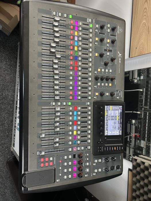 Mixer Behringer X32