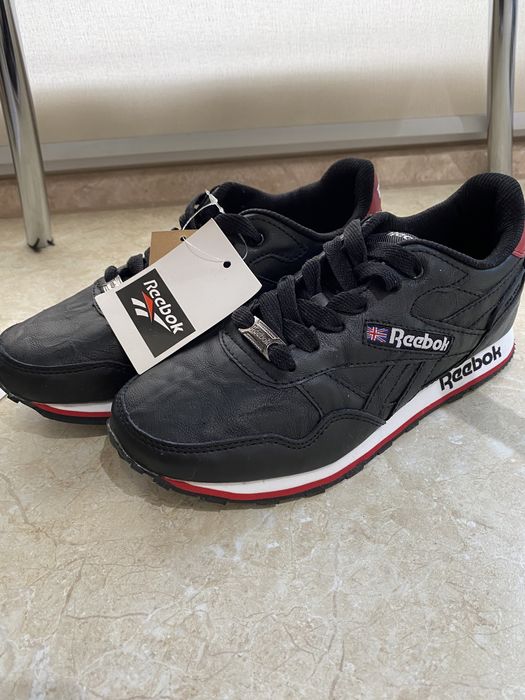 НОВЫЕ Кроссовки Reebok