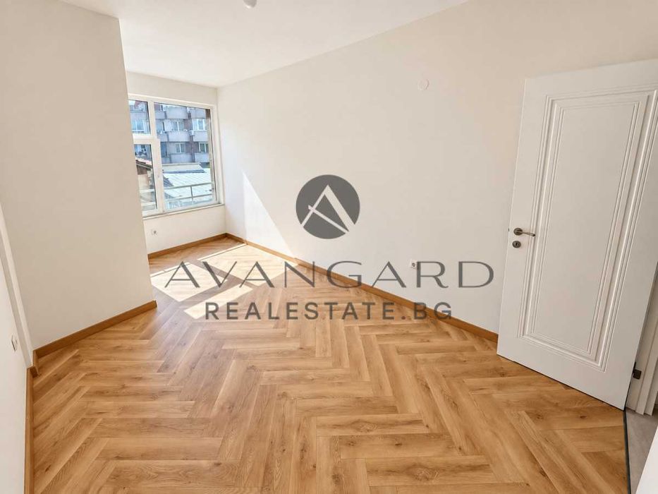 Продава се Тристаен апартамент в Пловдив, Кършияка - 99 кв.м за 2829 €/кв.м - Снимка #7