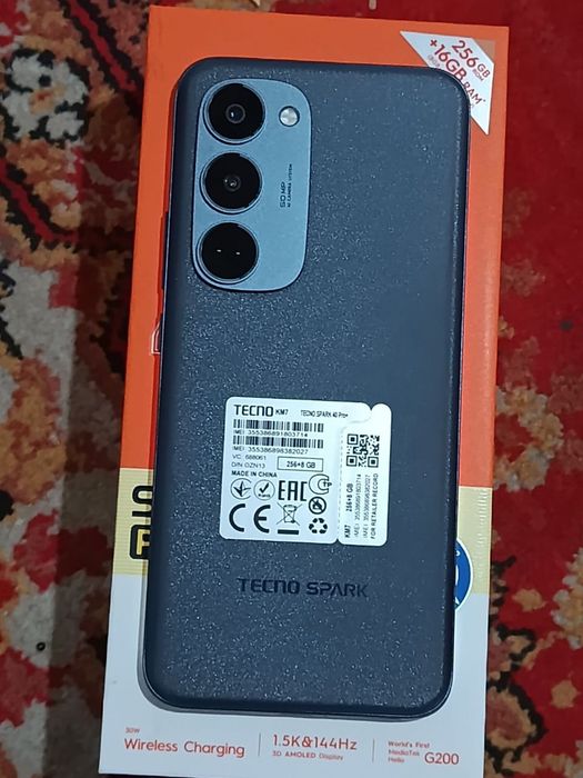 Tecno Spark 40 pro+ 256gb