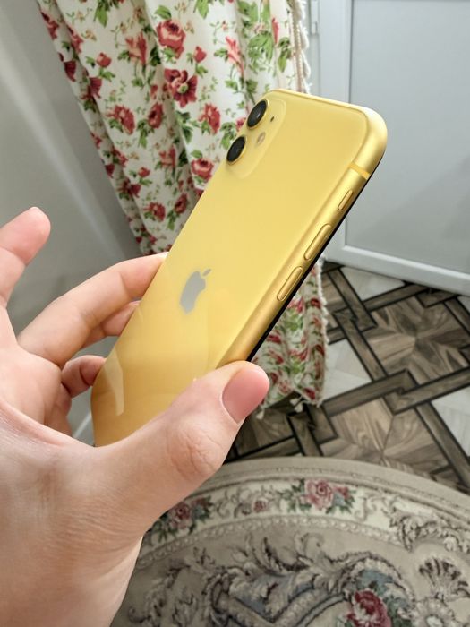 Продам айфон 11