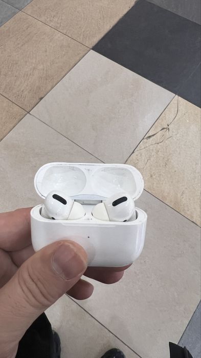 Airpods pro 3/2/1şi airpods 4/3 original apple ca şi noi!