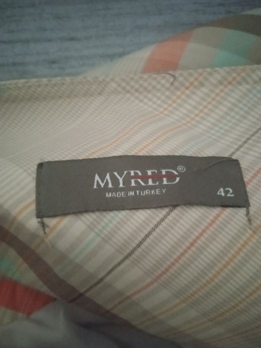 Продам женскую юбку.Новая.Производство Турция.Размер 42.Цена 50.00зсум